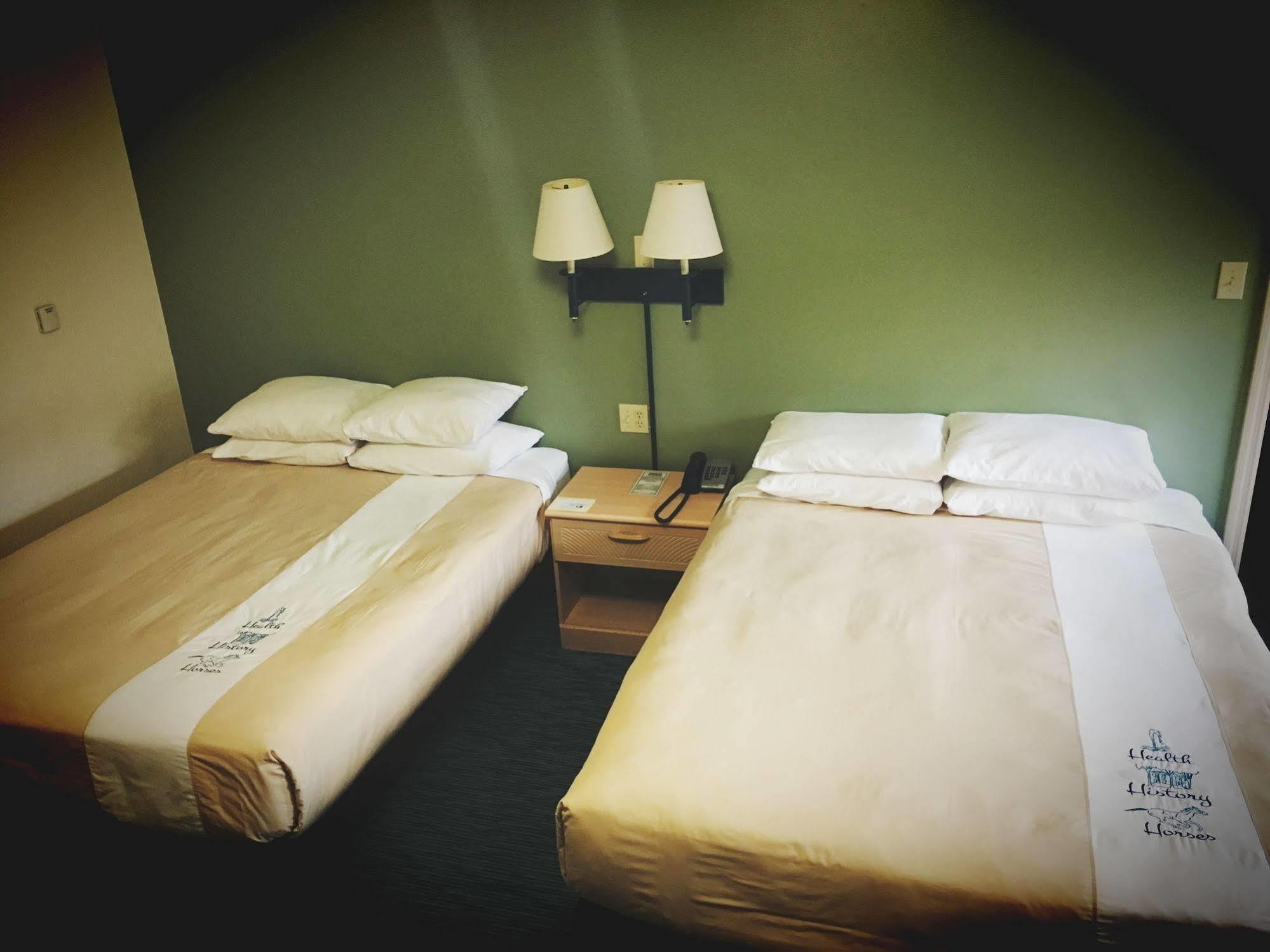 Bluebird Spa City Motor Lodge Saratoga Springs Esterno foto