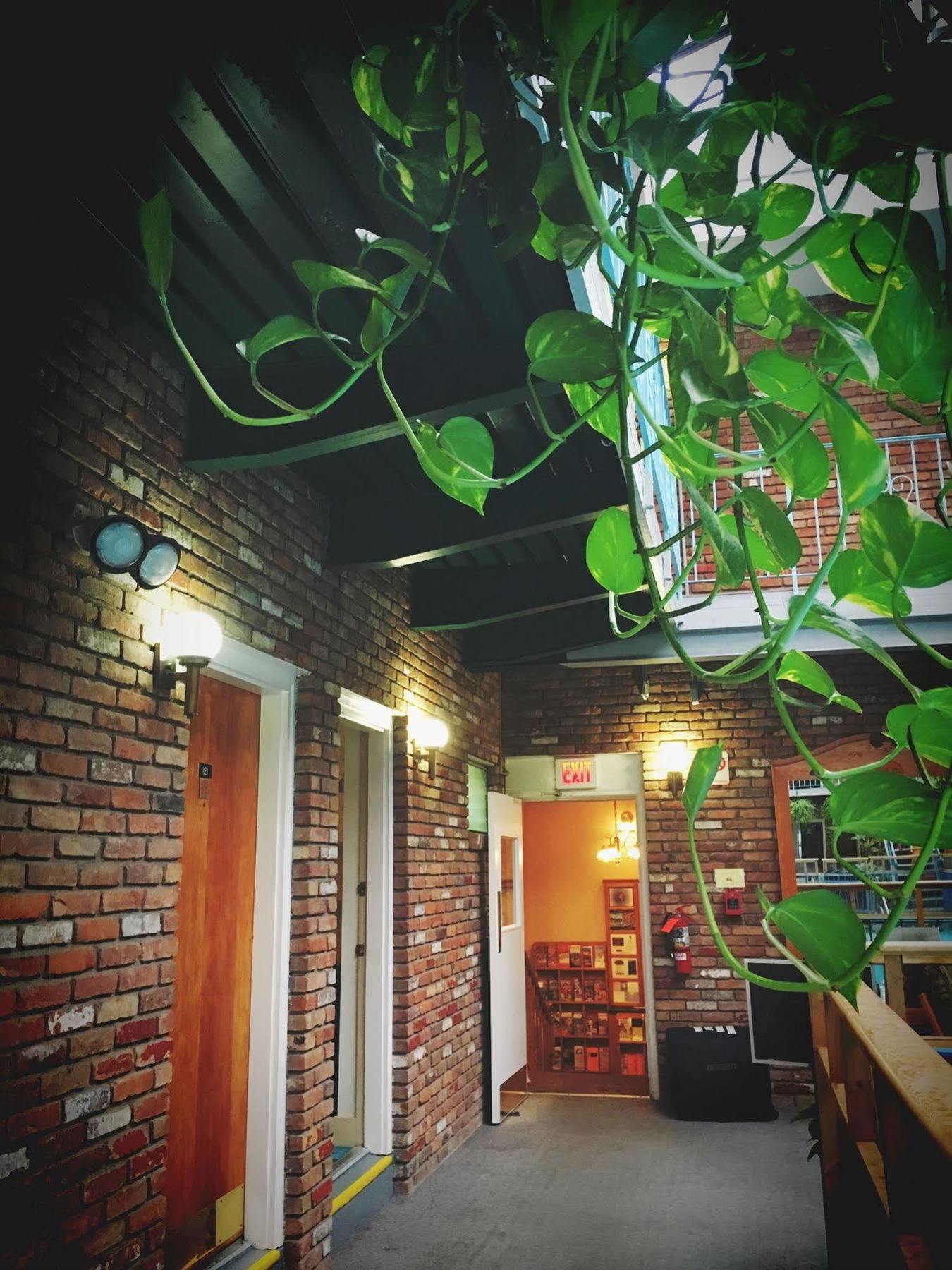 Bluebird Spa City Motor Lodge Saratoga Springs Esterno foto