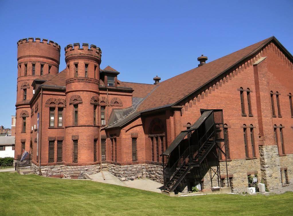 Bluebird Spa City Motor Lodge Saratoga Springs Esterno foto
